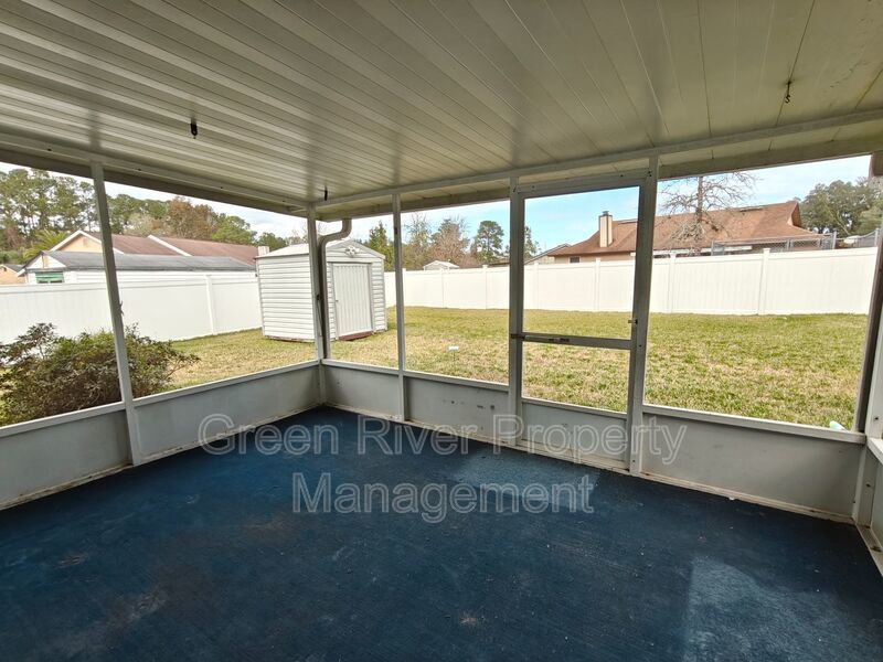 Beautiful 3BR/2BA Home with Garage, Screened Porch & Fenced Yard! property image