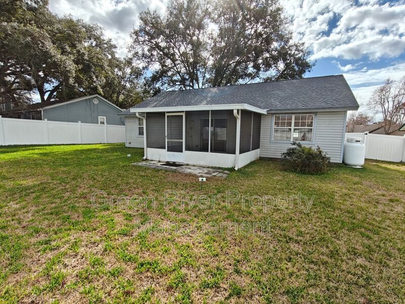 Beautiful 3BR/2BA Home with Garage, Screened Porch & Fenced Yard! property image