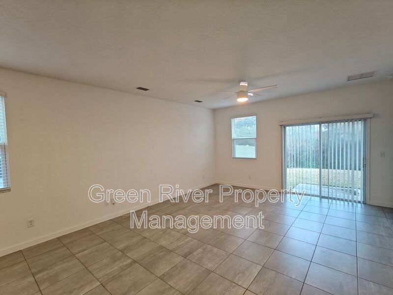 Beautiful 4-Bedroom Home for Rent in Green Cove Springs property image