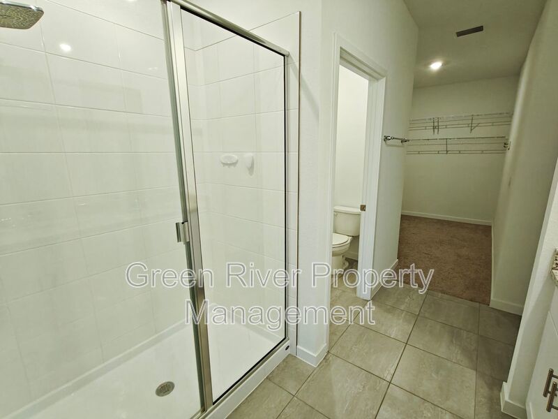 Beautiful 4-Bedroom Home for Rent in Green Cove Springs property image