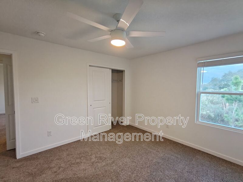 Beautiful 4-Bedroom Home for Rent in Green Cove Springs property image