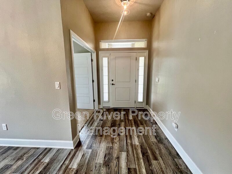 Beautiful home in Natural Park Estates property image