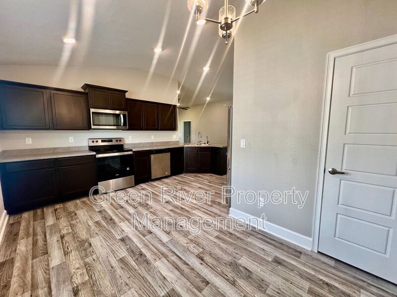 Beautiful home in Natural Park Estates property image