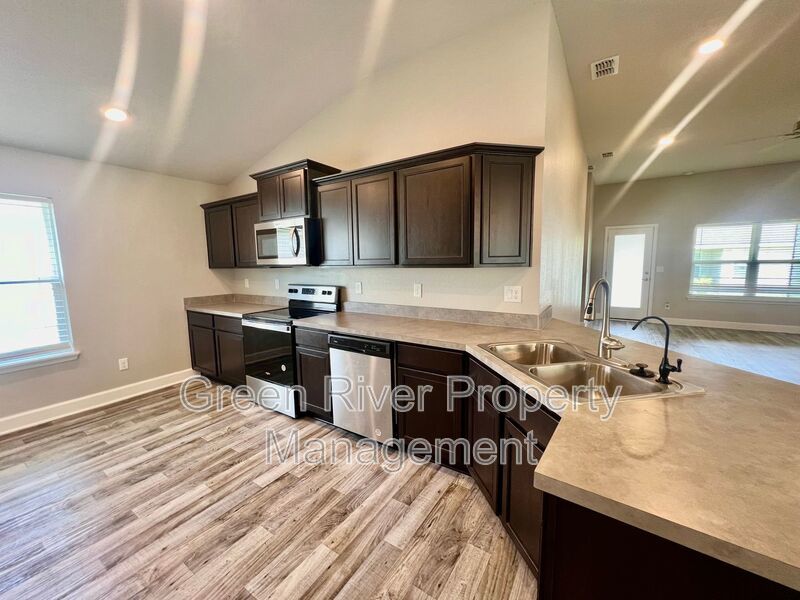 Beautiful home in Natural Park Estates property image