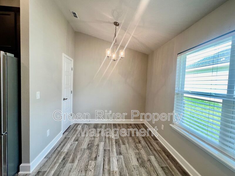 Beautiful home in Natural Park Estates property image