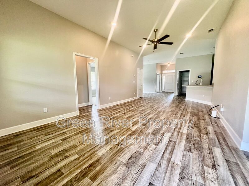 Beautiful home in Natural Park Estates property image