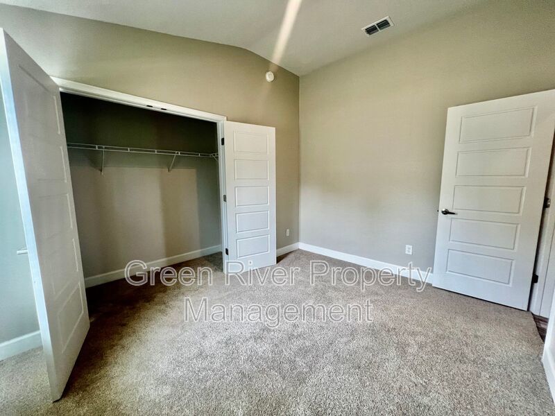 Beautiful home in Natural Park Estates property image