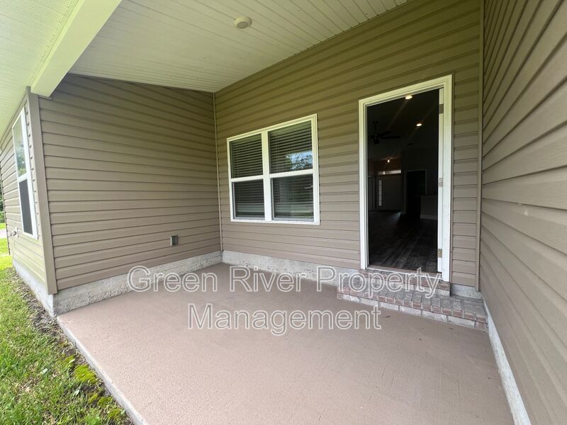 Beautiful home in Natural Park Estates property image