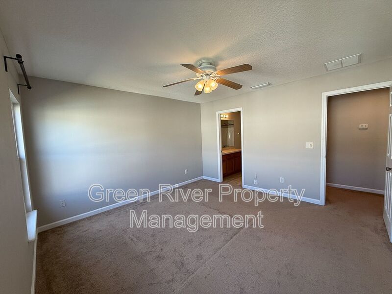 3 Bedroom, 2.5 Bathroom Townhome located in Fleming Island!! property image