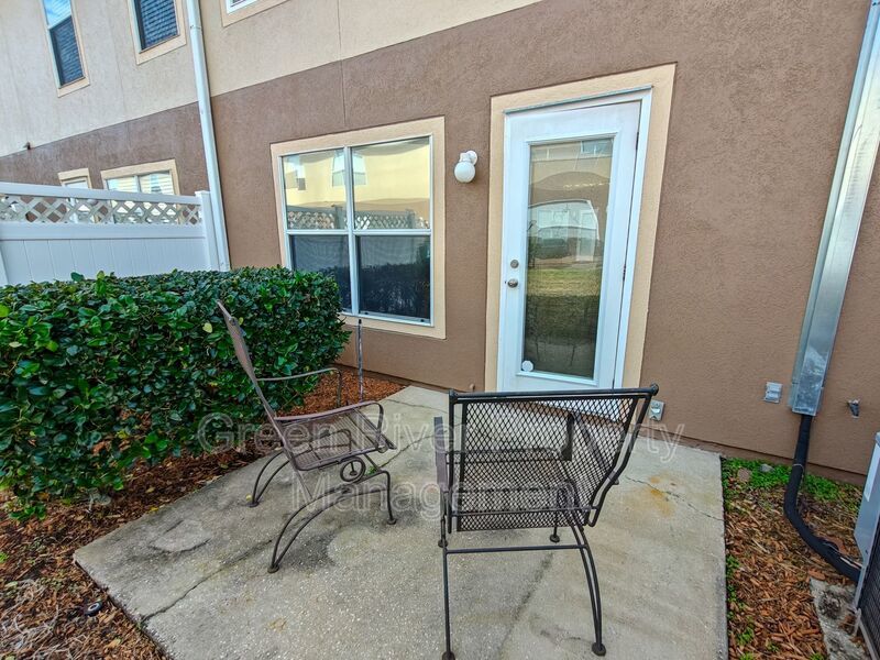 3 Bedroom, 2.5 Bathroom Townhome located in Fleming Island!! property image