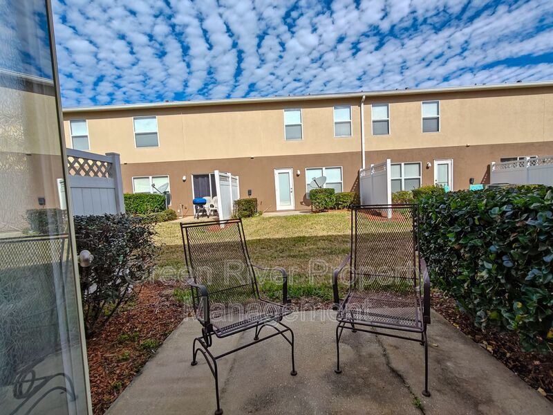3 Bedroom, 2.5 Bathroom Townhome located in Fleming Island!! property image