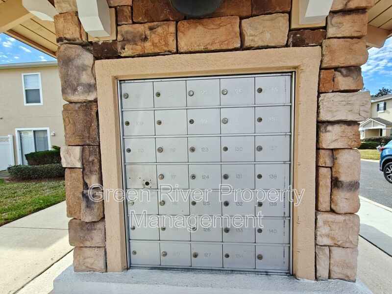 3 Bedroom, 2.5 Bathroom Townhome located in Fleming Island!! property image