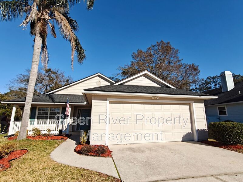 Florida Living at Its Best – 3BR Home with Hot Tub & Resort Amenities property image