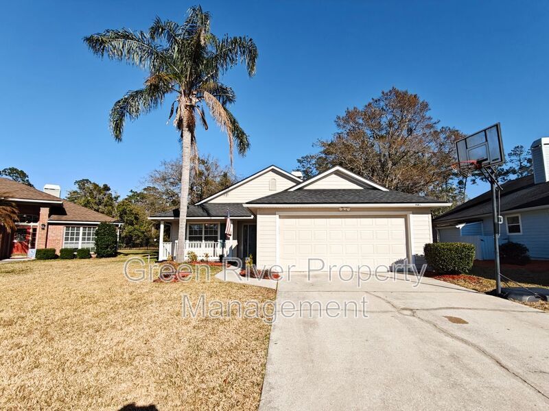Florida Living at Its Best – 3BR Home with Hot Tub & Resort Amenities property image