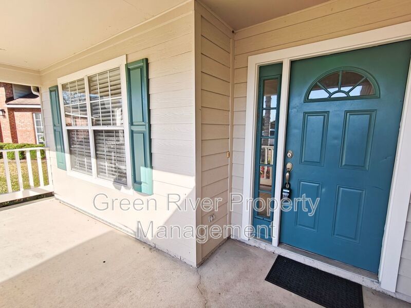 Florida Living at Its Best – 3BR Home with Hot Tub & Resort Amenities property image