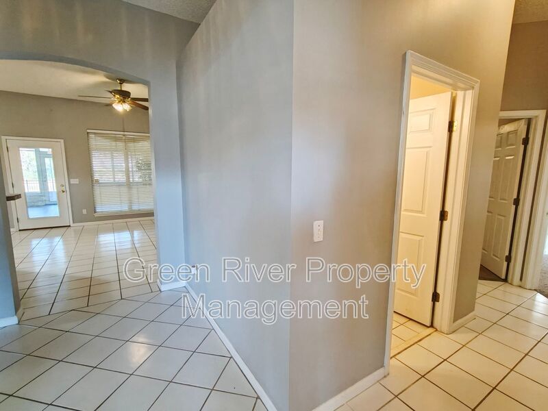 Florida Living at Its Best – 3BR Home with Hot Tub & Resort Amenities property image