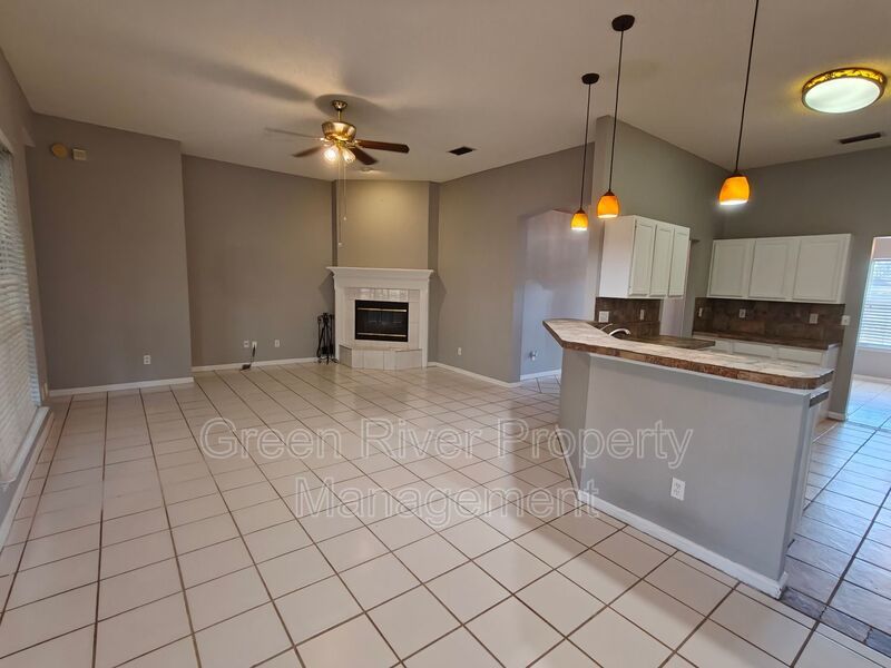 Florida Living at Its Best – 3BR Home with Hot Tub & Resort Amenities property image