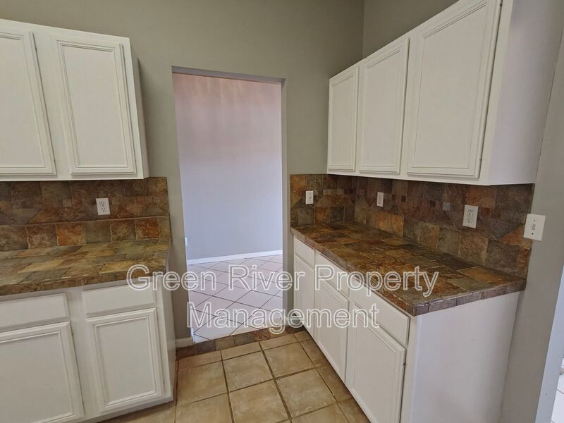 Florida Living at Its Best – 3BR Home with Hot Tub & Resort Amenities property image