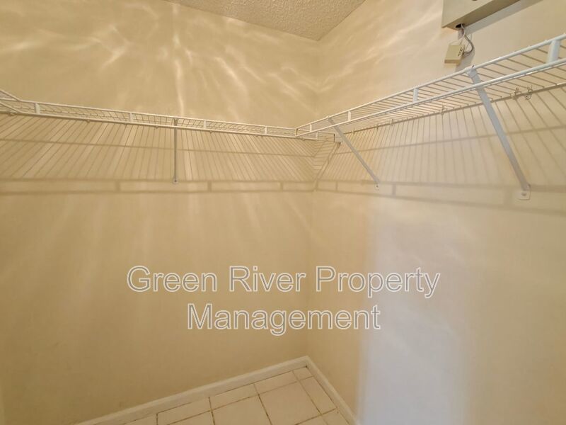 Florida Living at Its Best – 3BR Home with Hot Tub & Resort Amenities property image