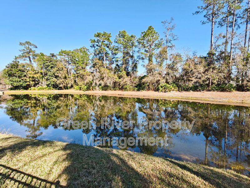 Florida Living at Its Best – 3BR Home with Hot Tub & Resort Amenities property image