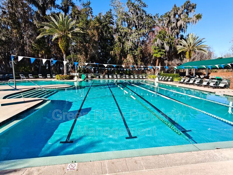 Florida Living at Its Best – 3BR Home with Hot Tub & Resort Amenities property image