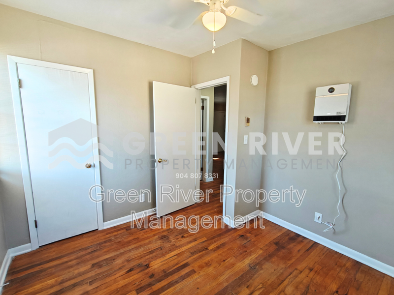 Quiet 2 Bedroom Retreat Available Now – Pets Welcome! property image