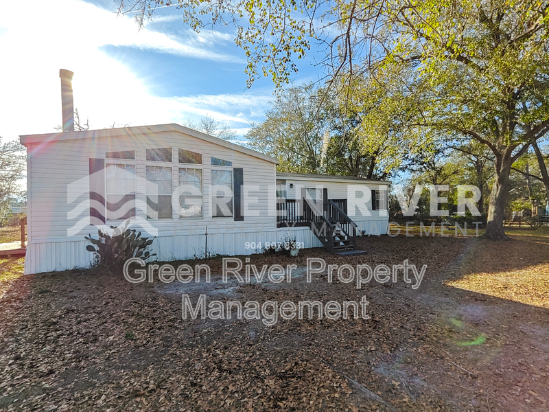 The Perfect Blend of Charm & Modern Living in Middleburg property image