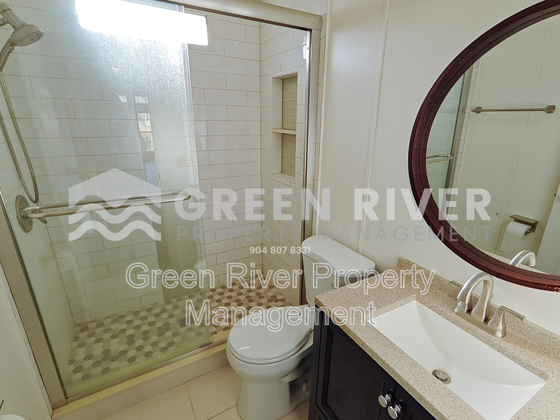 The Perfect Blend of Charm & Modern Living in Middleburg property image