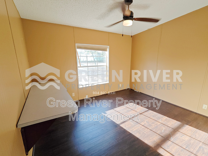 The Perfect Blend of Charm & Modern Living in Middleburg property image