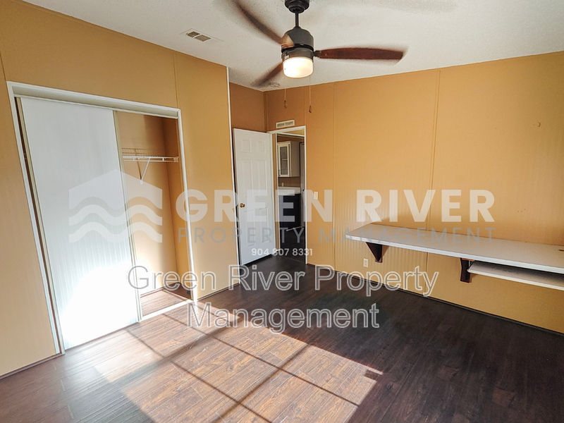 The Perfect Blend of Charm & Modern Living in Middleburg property image