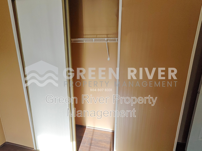 The Perfect Blend of Charm & Modern Living in Middleburg property image