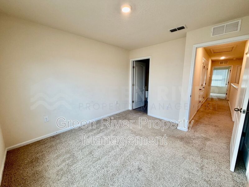 Chic & Comfortable Townhome Living in a Peaceful Community!! property image