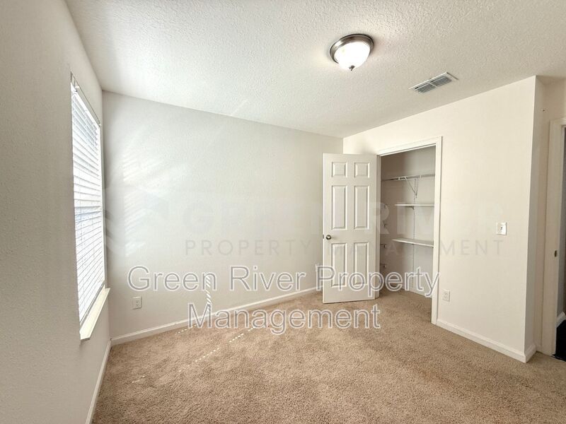 Room to Live, Space to Thrive! Stunning 6BR Home with Solar, Upgrades & Screened Lanai in Macclenny!! property image