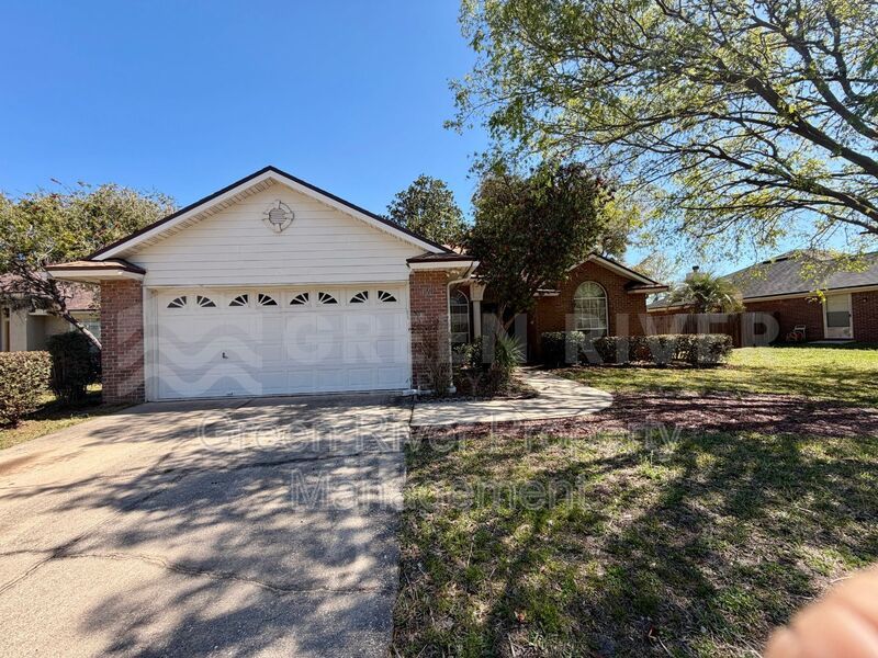 Fleming Island 3 bedroom, 2 bath Beauty with Space to Breathe!! property image