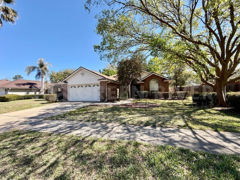 Fleming Island 3 bedroom, 2 bath Beauty with Space to Breathe!! property image