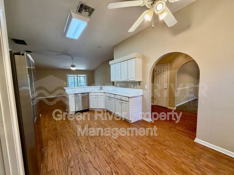 Fleming Island 3 bedroom, 2 bath Beauty with Space to Breathe!! property image