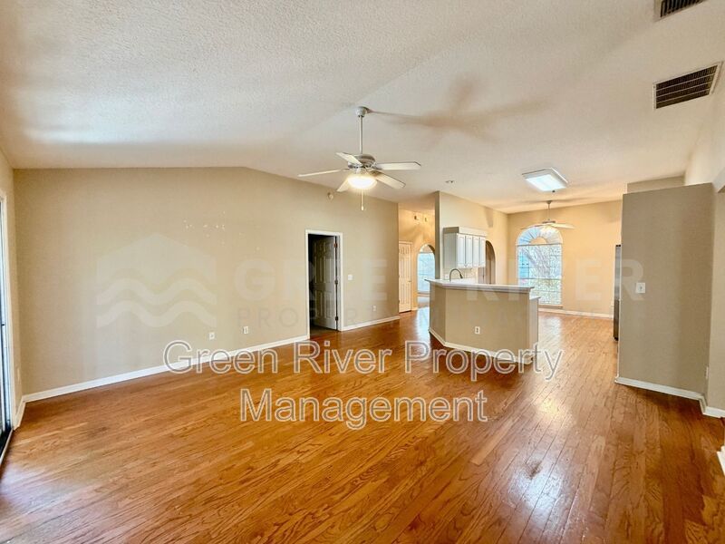 Fleming Island 3 bedroom, 2 bath Beauty with Space to Breathe!! property image