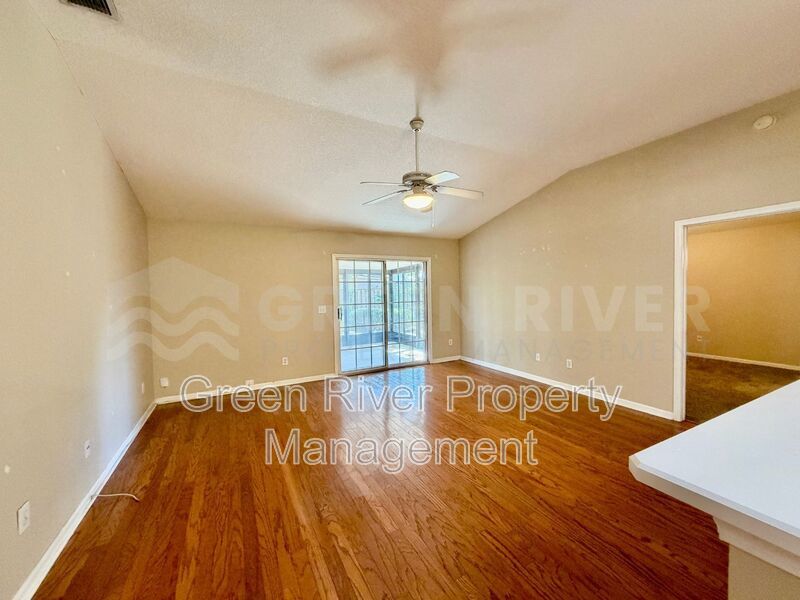 Fleming Island 3 bedroom, 2 bath Beauty with Space to Breathe!! property image