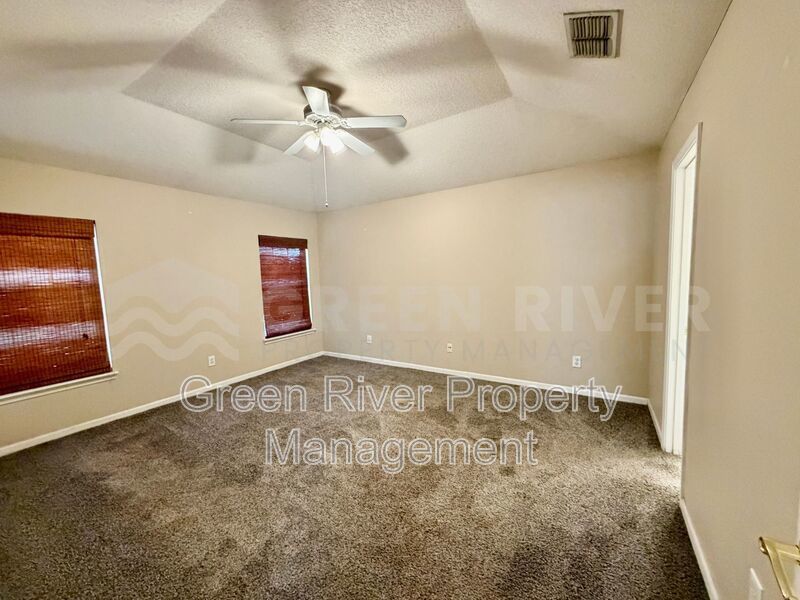 Fleming Island 3 bedroom, 2 bath Beauty with Space to Breathe!! property image