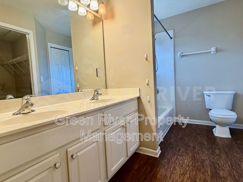 Fleming Island 3 bedroom, 2 bath Beauty with Space to Breathe!! property image