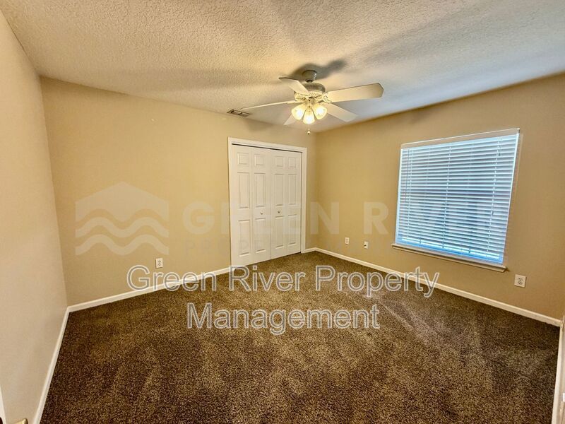 Fleming Island 3 bedroom, 2 bath Beauty with Space to Breathe!! property image
