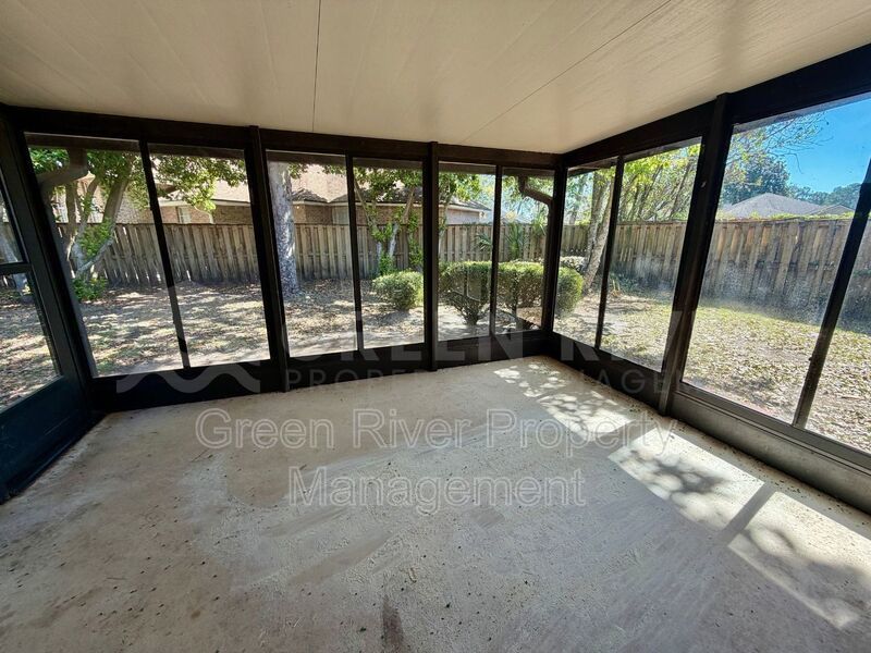 Fleming Island 3 bedroom, 2 bath Beauty with Space to Breathe!! property image