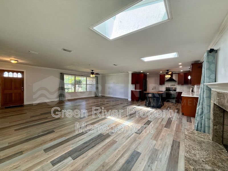 Beachside Beauty with a Huge Private Yard in Jacksonville Beach! property image