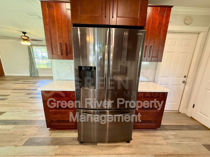 Beachside Beauty with a Huge Private Yard in Jacksonville Beach! property image