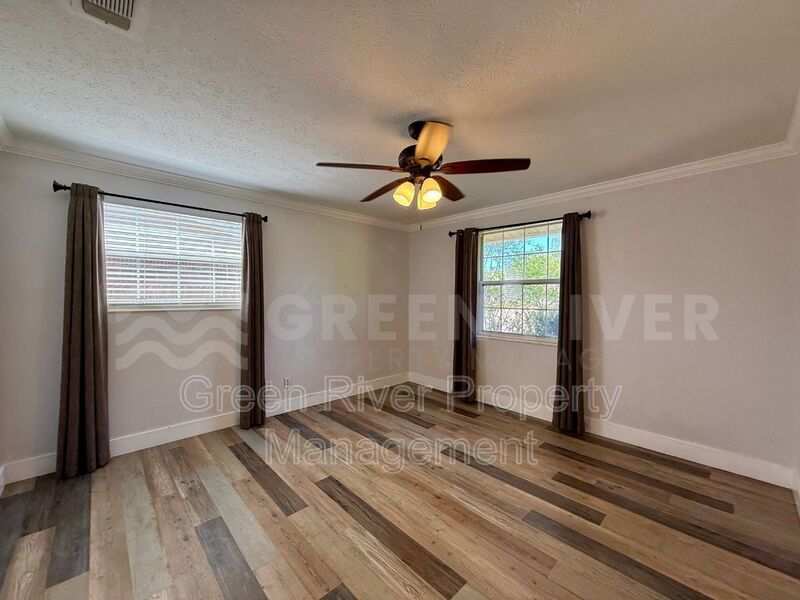 Beachside Beauty with a Huge Private Yard in Jacksonville Beach! property image