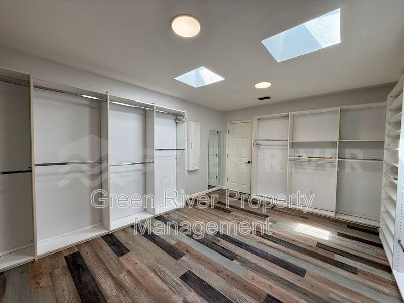 Beachside Beauty with a Huge Private Yard in Jacksonville Beach! property image