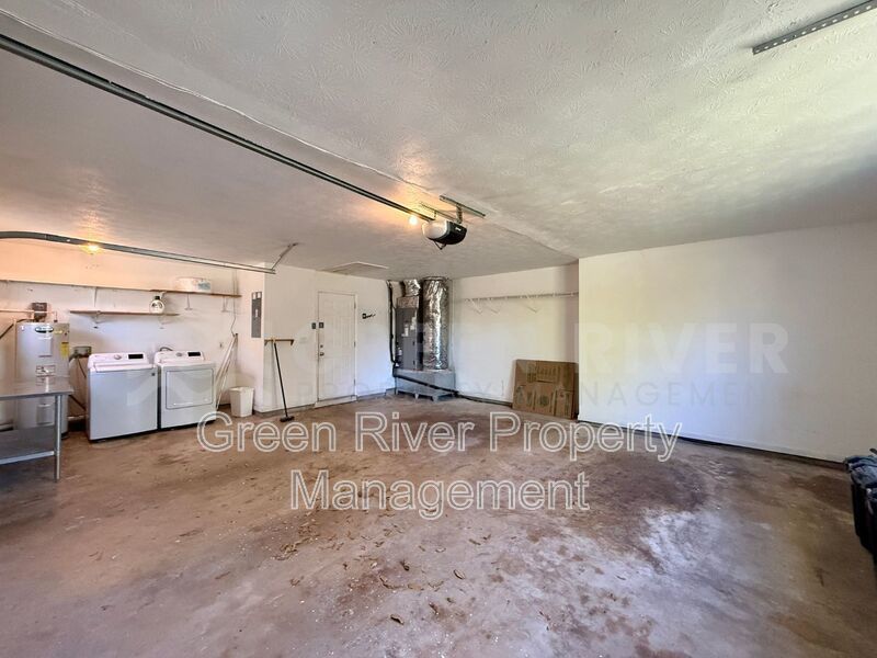 Beachside Beauty with a Huge Private Yard in Jacksonville Beach! property image