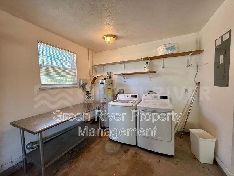 Beachside Beauty with a Huge Private Yard in Jacksonville Beach! property image