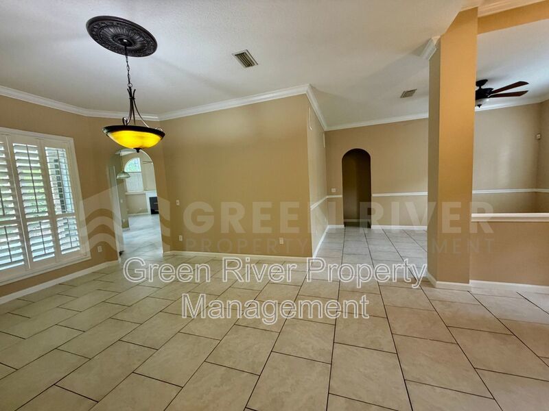 Luxury Living in The Oaks at Oakleaf – 4BR Retreat & Resort-Style Amenities property image