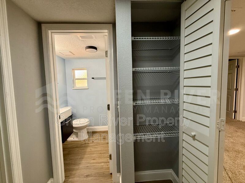 Charming 3BR Retreat in the Heart of Green Cove Springs!! property image